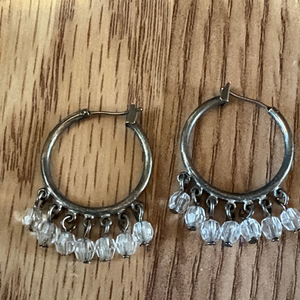 VINTAGE SILVER-TONE HOOP DANGLING CLEAR CRYSTALS LEVERBACK 1.3" EARRINGS